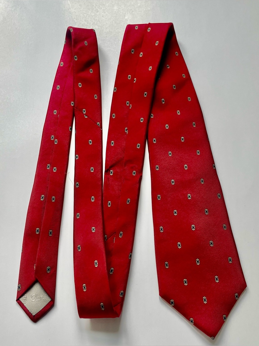 VTG Christian Dior Men's Deep Red Silk Tie with Micro Crest Motif